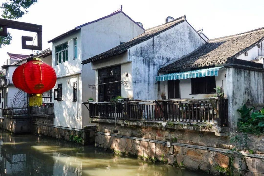 老人带孙子拦婚车讨红包，被伴娘训斥，给孩子带来了哪些负面影响？